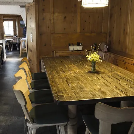 Fogadó Gasthaus Alpenrose